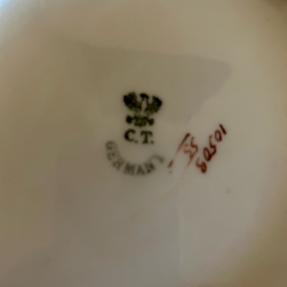 HUGE SALE! ANTIQUE C.T. GERMANY PORCELAIN PLATE SIGNED/NUMBERED 8.5” - Picture 6 of 7